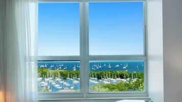 Basic Apartment, 2 Bedrooms, Balcony, Ocean View | 2 bedrooms, iron/ironing board, free WiFi