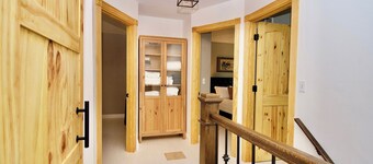 Riverfront Luxury w/ Fire Pit & Chef's Kitchen