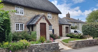 The Old Post Office, annex with bedroom, onsuite and lounge with kitchenette.