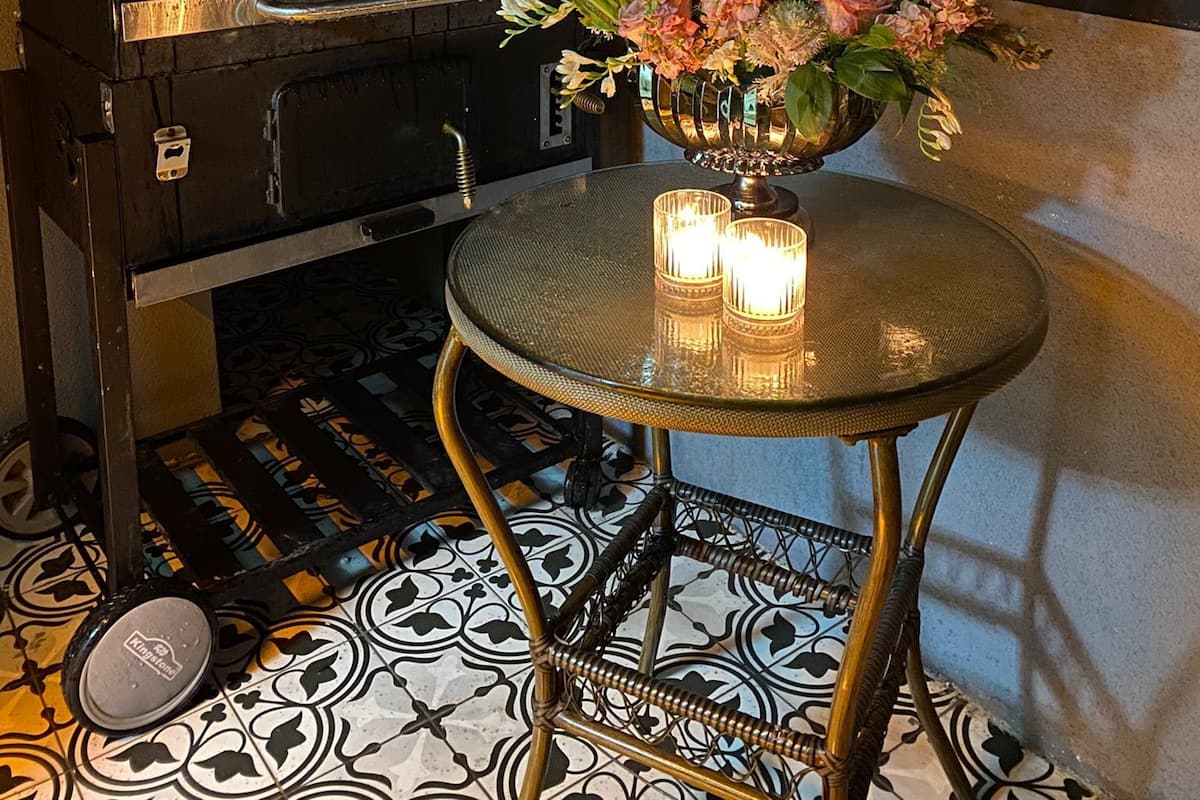 Ropa de cama de alta calidad, minibar y escritorio