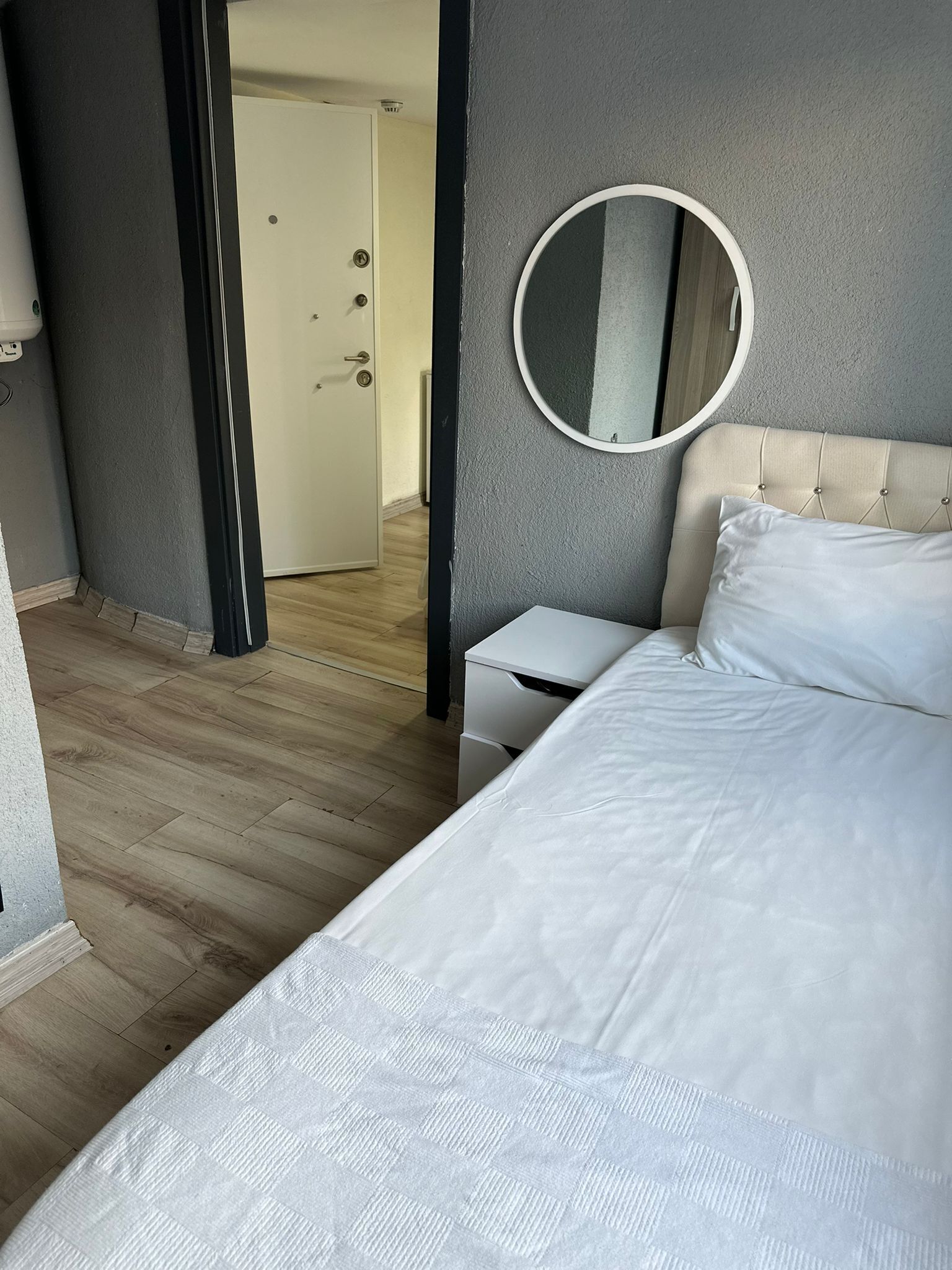 Ropa de cama de alta calidad, minibar y escritorio 