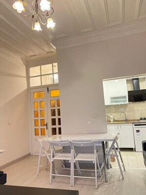 Family Suite | Private kitchen | Electric kettle - Demirtaş Hotel  (Istanbul)