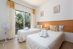 2 bedrooms, iron/ironing board, free WiFi