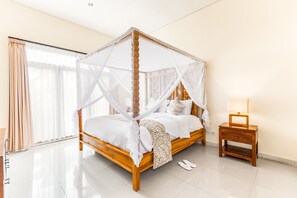 2 bedrooms, iron/ironing board, WiFi, bed sheets - Villa Utara - Two Bedroom Villa, Sleeps 4 (Seminyak)