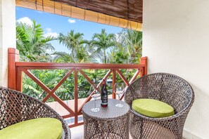 Outdoor dining - Villa Utara - Two Bedroom Villa, Sleeps 4 (Seminyak)
