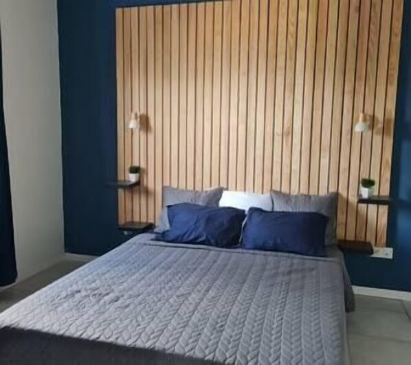 1 bedroom, iron/ironing board, WiFi, bed sheets