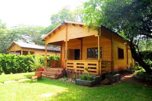 Exterior - Severine Cottages and Lounge Ltd / Three-Bedroom Chalet (Nairobi)