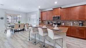 Dishwasher - Private pool/Communal Facilities/themed bedrooms (Lake Buena Vista)