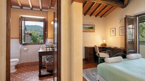 4 間睡房、熨斗/熨衫板、免費 Wi-Fi、床單