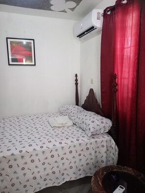 1 chambre, fer et planche à repasser, Wi-Fi, draps fournis