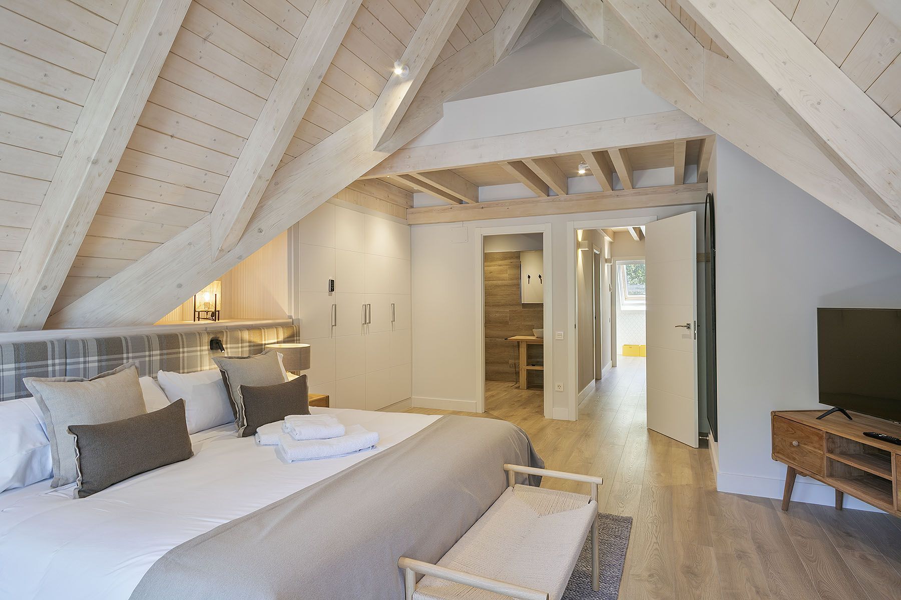 3 Schlafzimmer, Bügeleisen/Bügelbrett, Internetzugang, Bettwäsche