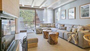 TV connectée, cheminée