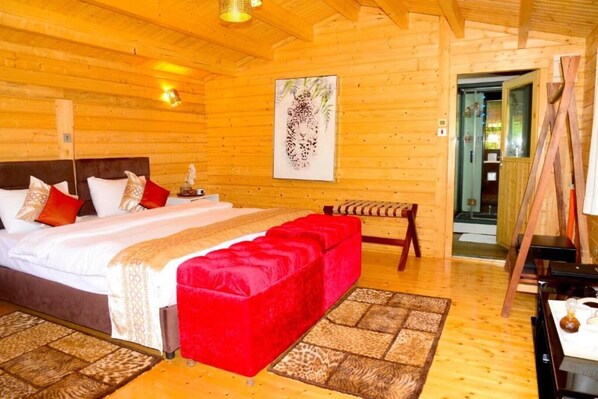 1 bedroom, iron/ironing board, WiFi, bed sheets - Severine Cottages and Lounge Ltd/ One-Bedroom Chalet (Nairobi, Kenya)