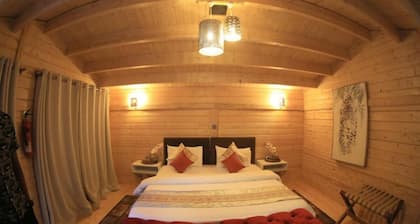Severine Cottages and Lounge Ltd/ One-Bedroom Chalet