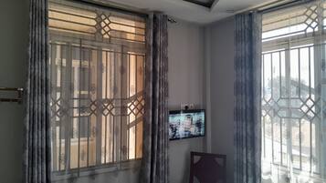 Habitación estándar doble | Escritorio, wifi gratis, ropa de cama