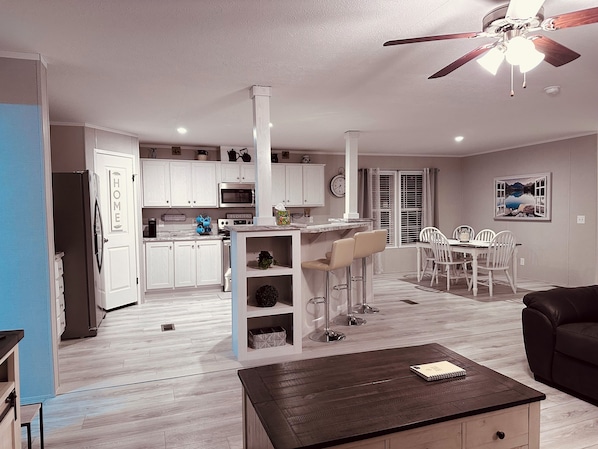 Interior - K & M Suite is a brand-new home in a peaceful, quiet neighborhood. (Wabash)