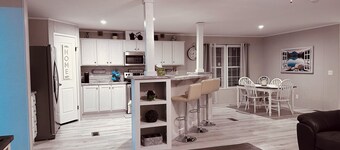 K & M Suite is a brand-new home in a peaceful, quiet neighborhood.