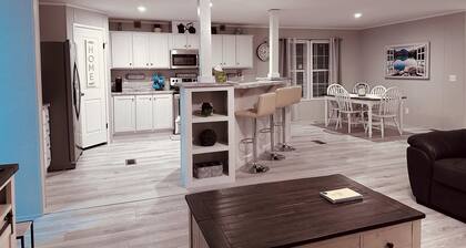 K & M Suite is a brand-new home in a peaceful, quiet neighborhood.