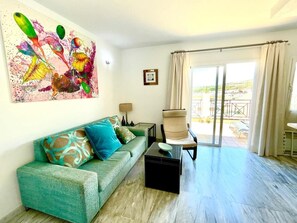 TV - Penthouse Sea View Los Cristianos (Los Cristianos)