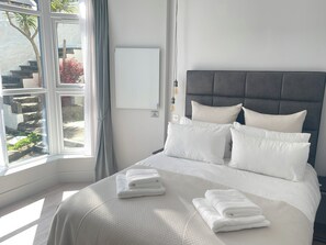 1 soverom, skrivebord, strykejern/-brett og wi-fi (inkludert)
