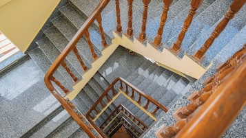 Handrails in stairways