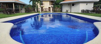 โพคริ คันทรี รีสอร์ท