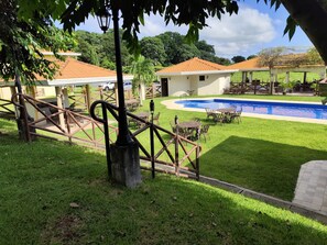 บริเวณภายนอก