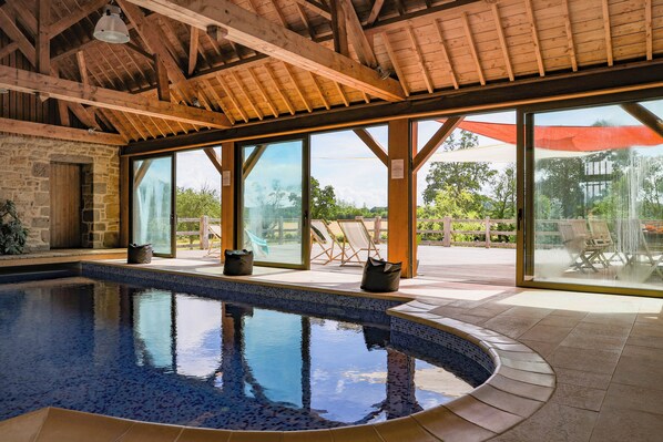 Piscine couverte, piscine chauffée