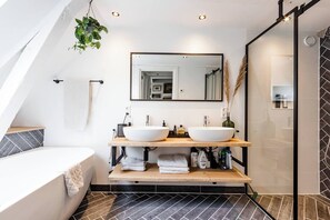 Hair dryer, towels, soap, shampoo