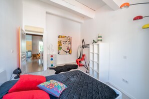 1 chambre, fer et planche à repasser, Wi-Fi gratuit