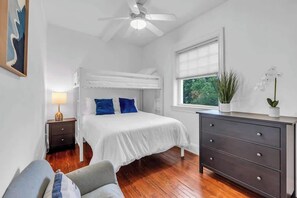 2 Schlafzimmer, Bügeleisen/Bügelbrett, WLAN, Bettwäsche