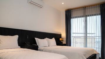 Comfort Twin Room, Ocean View | Blackout drapes, soundproofing, iron/ironing board, free WiFi