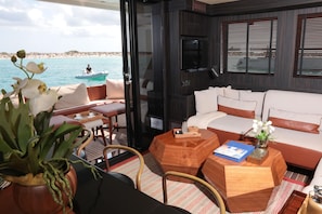 Villa | Living area - House of Hütter - Floating Home Goldfinger (Formentera)