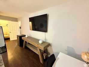 Interior - Family-Friendly 3BR/3BA Gainesville Condo Near Downtown & Lake (Gainesville)