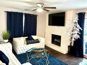 TV, fireplace