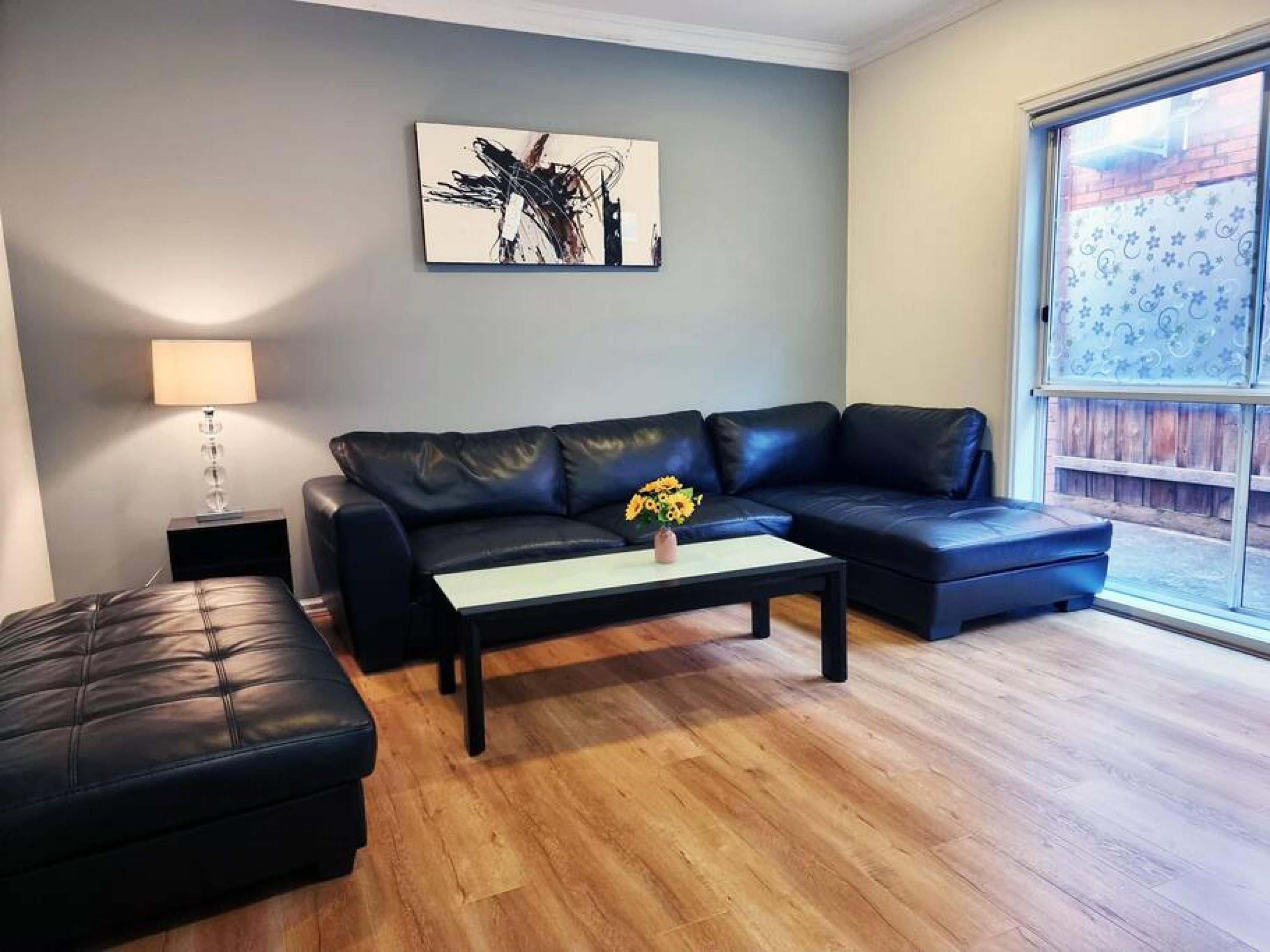 House | 4 bedrooms, in-room safe, desk, iron/ironing board