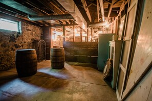 House | 6 bedrooms - Bridgewalk Estate a Wanderlust Abodes Property (Central Lake)