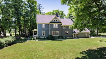 House | 6 bedrooms