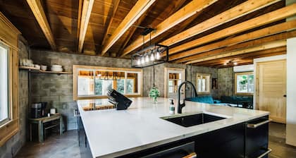 The Cottage a Wanderlust Abodes Property