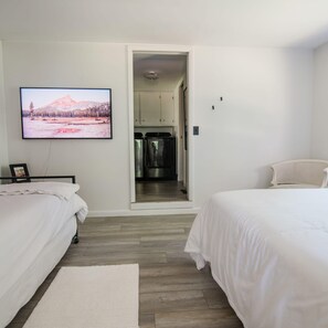 House | 2 bedrooms - The Flat a Wanderlust Abodes Property (Central Lake)
