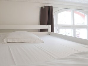 Fer et planche à repasser, Wi-Fi, draps fournis