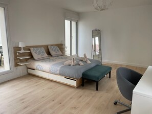 3 bedrooms, iron/ironing board, WiFi, bed sheets - Spacious apartment of 120 m² in Gujan-Mestras (Gujan-Mestras)