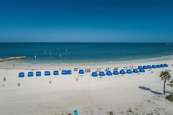 House | 1 bedroom, Internet - The Seashell Suite w Private Balcony Walk 2 Beach (Clearwater Beach)