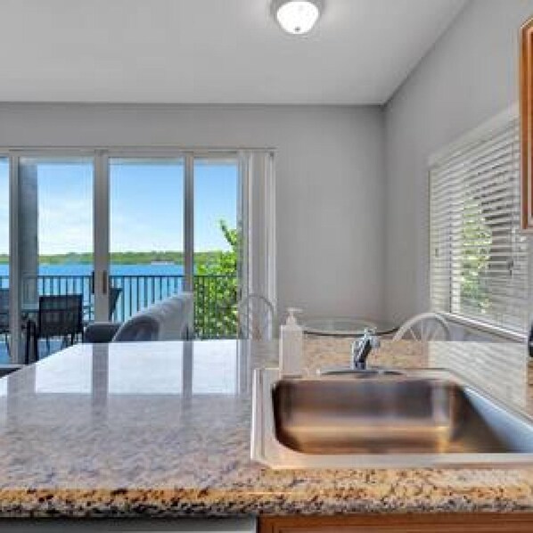 Apartment | 1 bedroom - The Bayview a Quaint 1 1 Balcony on the bay (St. Petersburg)