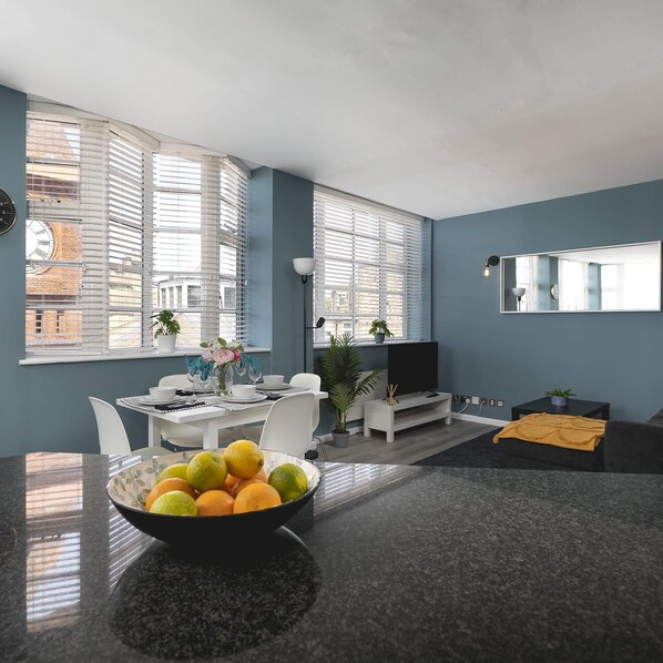 Apartment | 1 bedroom, Internet - Modern Comfy 1min Walk Away From Royal Pavilion (Brighton)