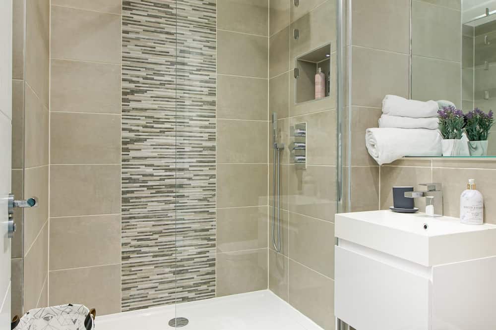 Gorgeous 5 Star Location 2 min to Brighton Beach - Brighton