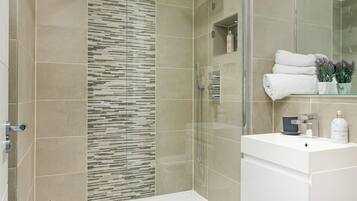 Apartment | 1 bedroom, Internet