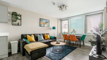 Apartment | 2 bedrooms, Internet