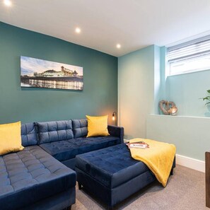 Apartment | 5 Schlafzimmer, Schreibtisch, schallisolierte Zimmer