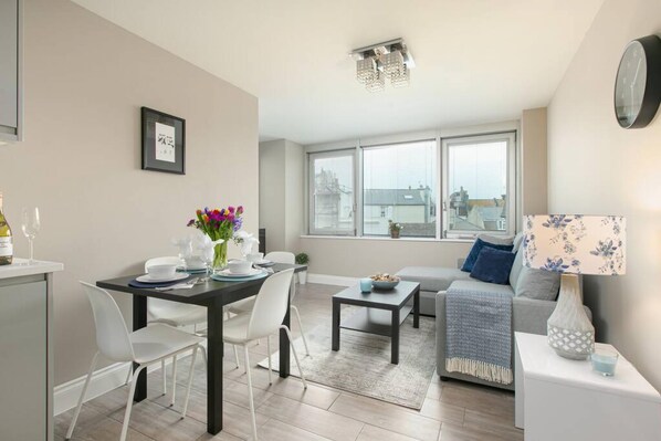 Apartment | 1 bedroom, Internet - Gorgeous Minutes From The Beach (Brighton)